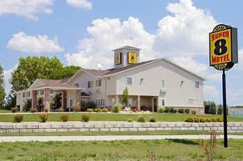 Wamego Inn And Suites Esterno foto